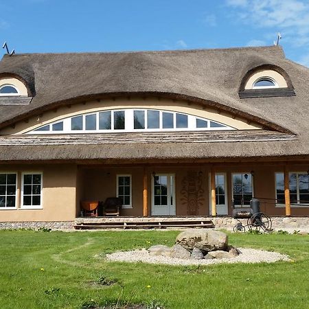 Vila Sanzila Bernatoniai Экстерьер фото