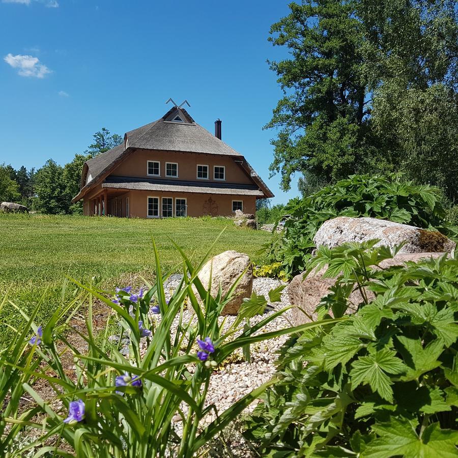 Vila Sanzila Bernatoniai Экстерьер фото